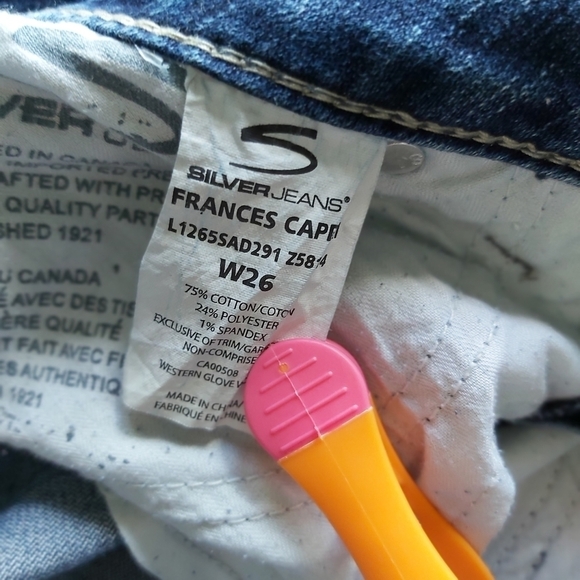 📣2/40$📣 SILVER Frances capri jeans size 26 - Picture 8 of 8